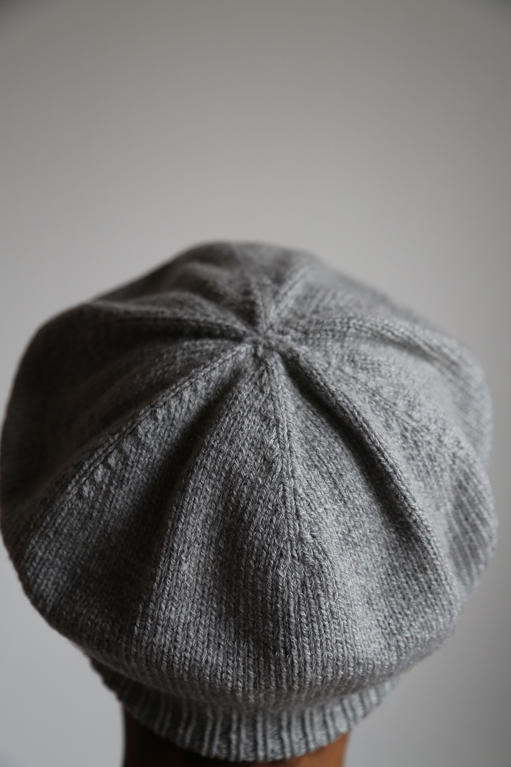 Merino Beret, Flint Grey