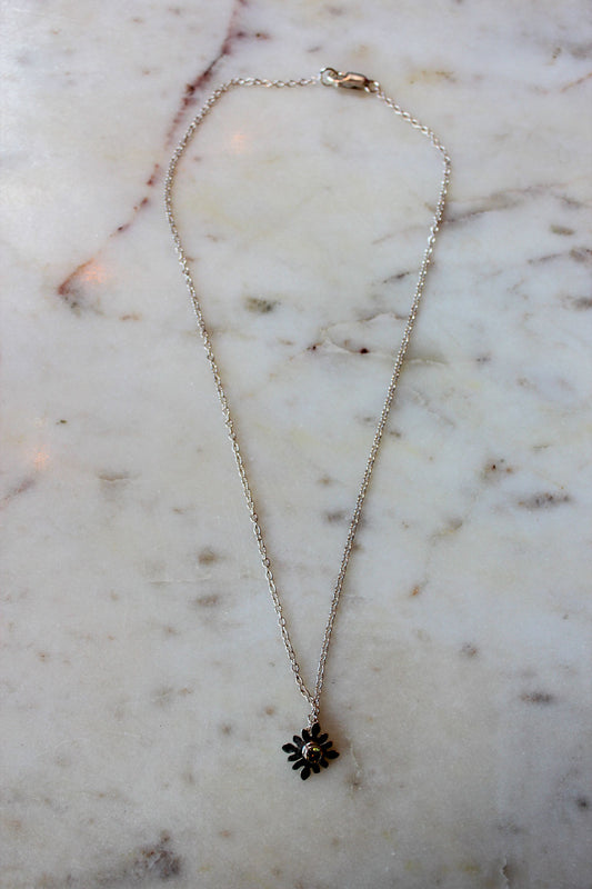 Rosette Necklace Zircon