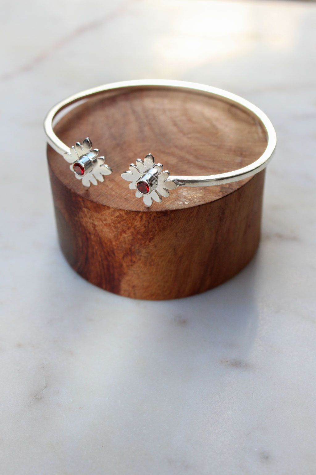 Rosette Cuff Garnet