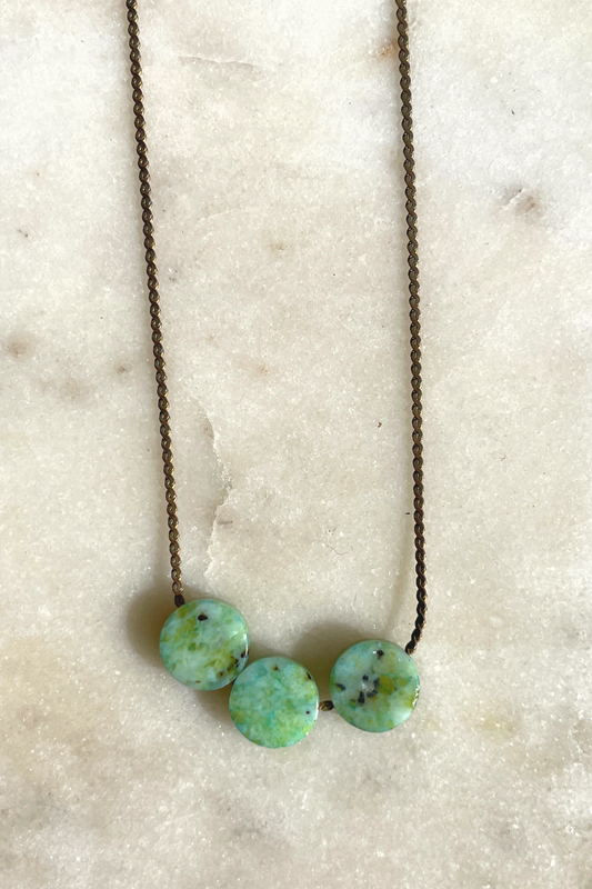 Three Dot Necklace Green Sesame Jasper